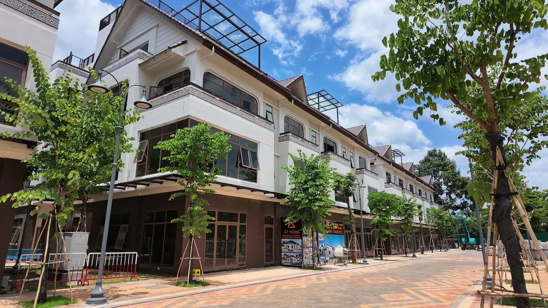 EcoPalace – Shophouse